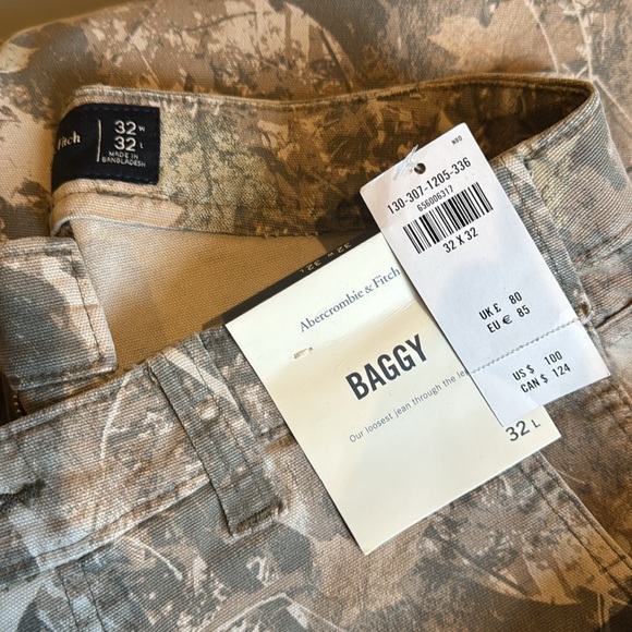 Abercrombie & Fitch Baggy - Picture 12 of 13